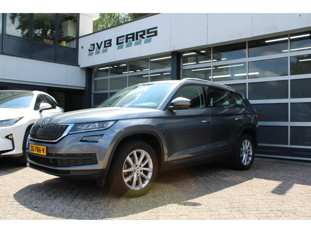 55610918